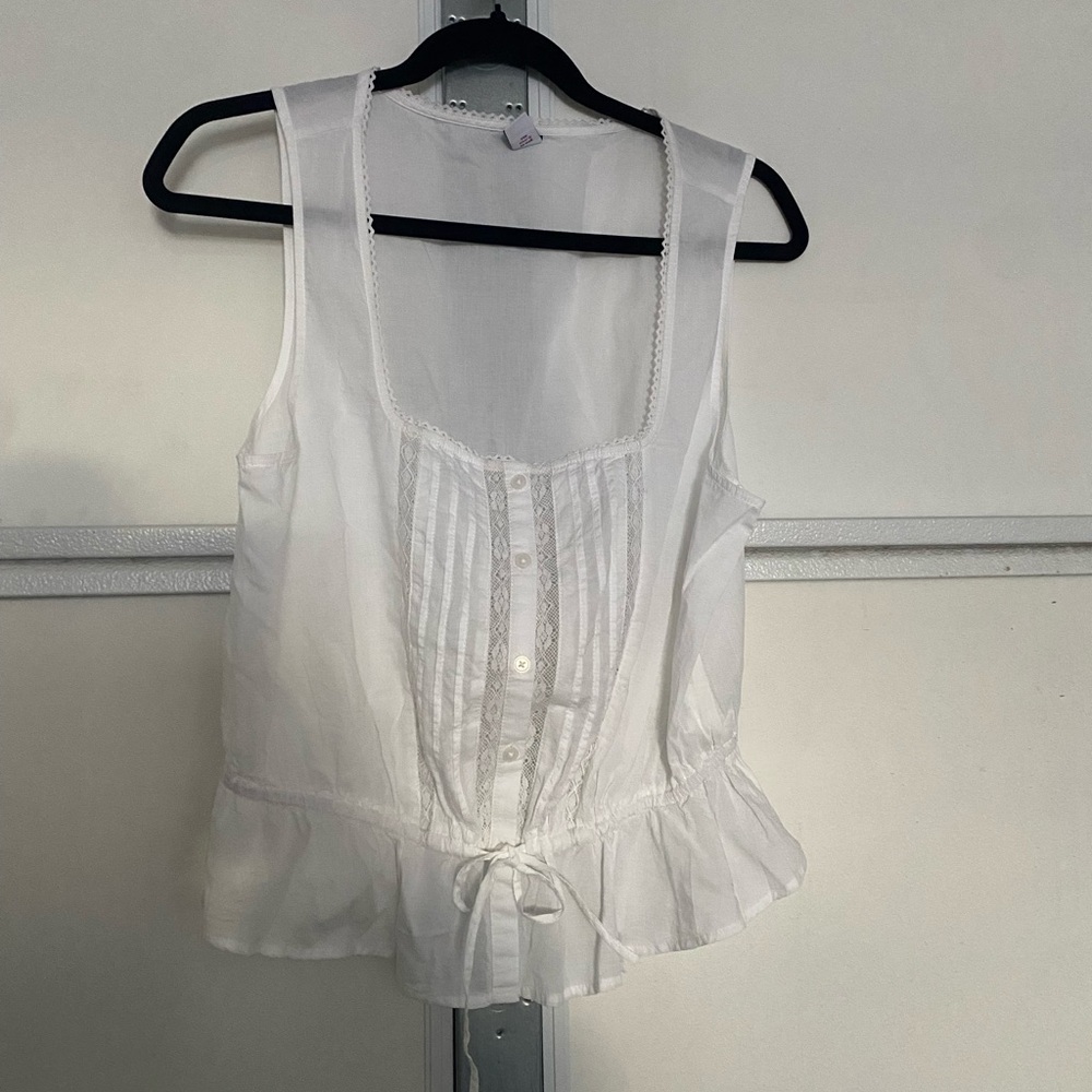 Old Navy White Sleeveless Blouse